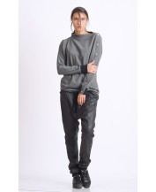 Grey loose long-sleeved shirt
